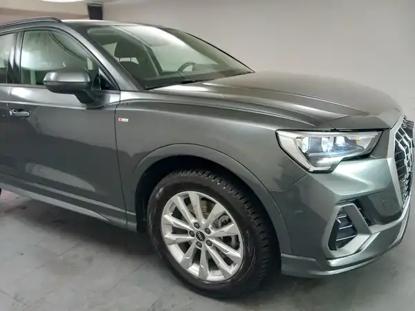 AUDI Q3 (14/19)