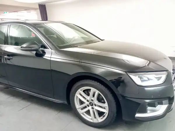 AUDI A4 AVANT (20/23)