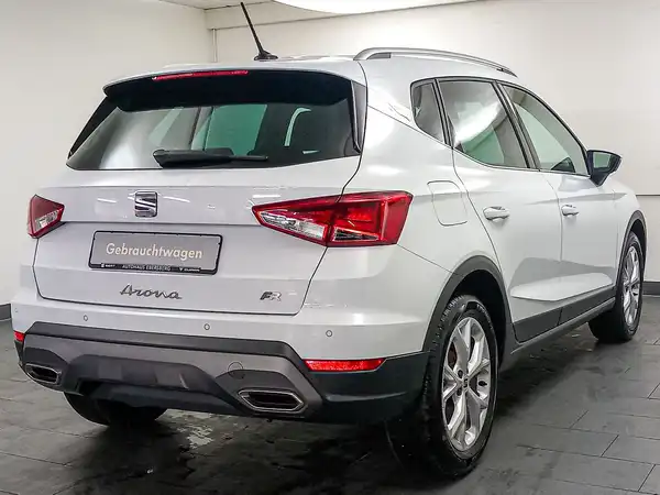 SEAT ARONA (7/16)