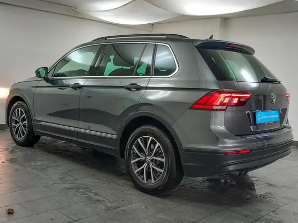 VW TIGUAN (5/22)