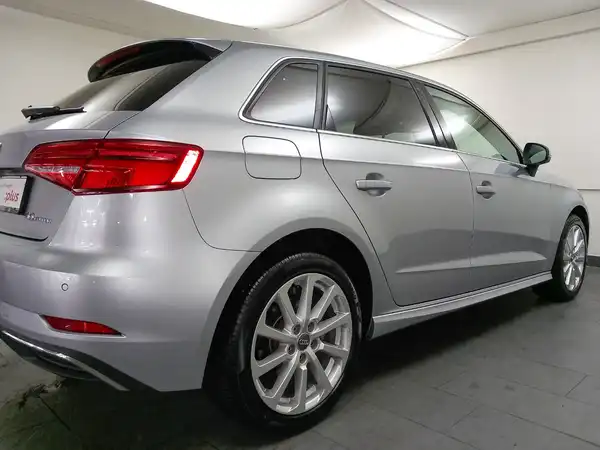 AUDI A3 SPORTBACK (13/17)