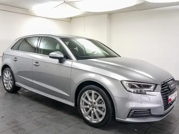 AUDI A3 SPORTBACK (4/17)