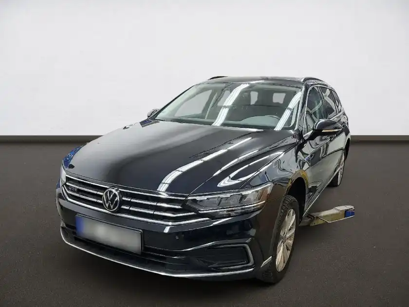 VW PASSAT VARIANT (1/7)