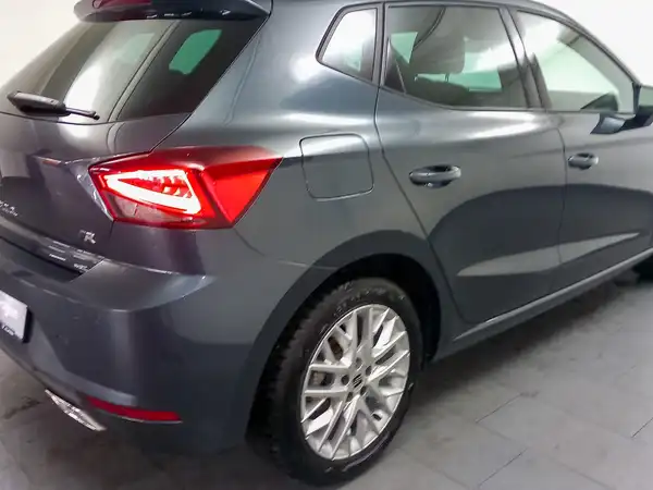 SEAT IBIZA (17/17)