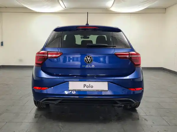 VW POLO (6/17)