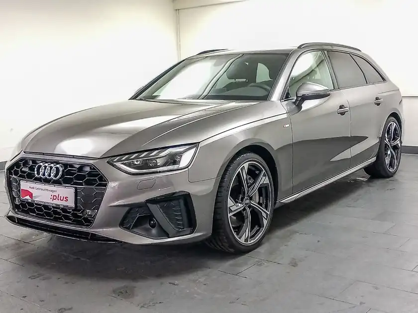 AUDI A4 AVANT (1/17)