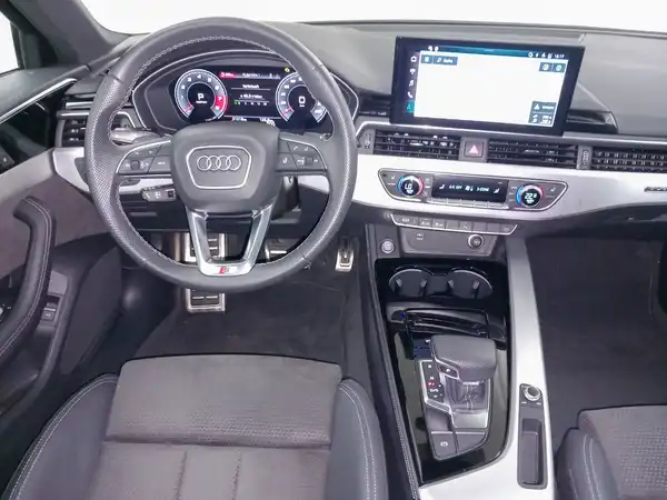 AUDI A4 AVANT (11/17)
