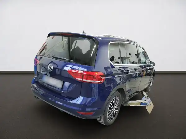 VW TOURAN (3/7)