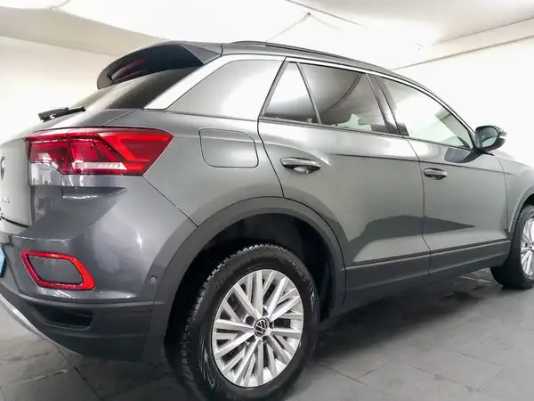 VW T-ROC (14/18)