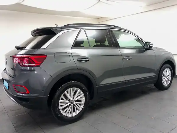 VW T-ROC (8/18)