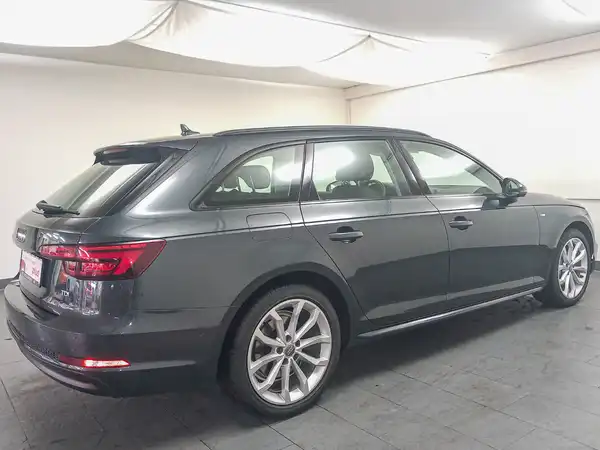 AUDI A4 AVANT (7/17)