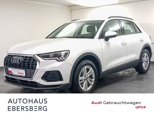 AUDI Q3 (2/17)