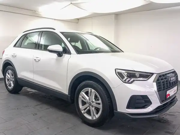 AUDI Q3 (4/17)