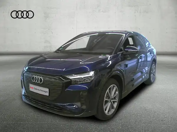 AUDI Q4 (1/4)