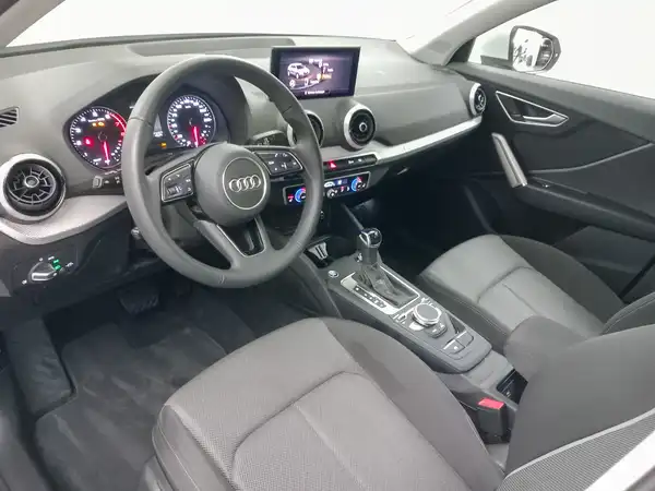 AUDI Q2 (9/21)