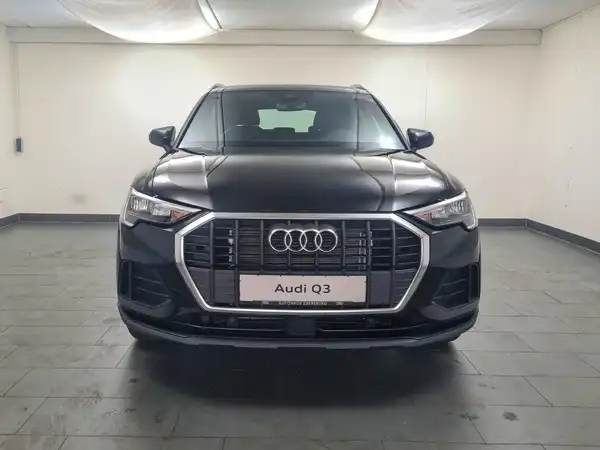 AUDI Q3 (3/17)