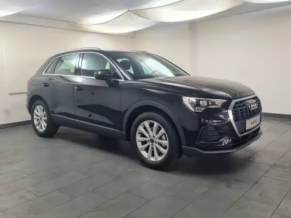 AUDI Q3 (4/17)