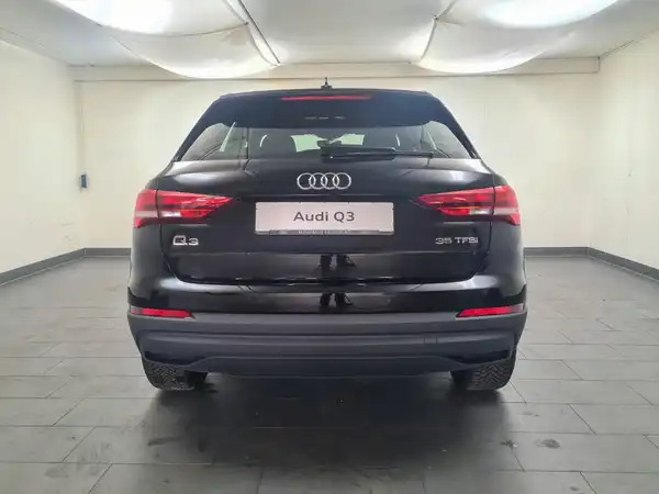 AUDI Q3 (6/17)