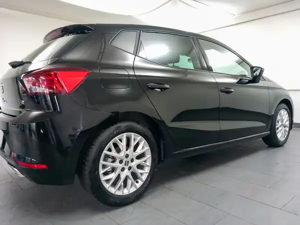 SEAT IBIZA (13/17)