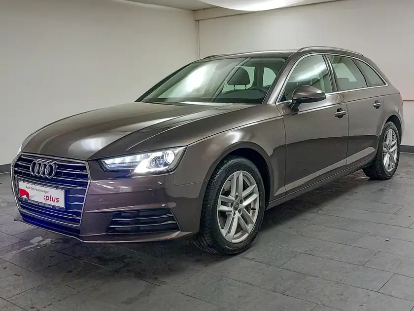 AUDI A4 AVANT (1/21)