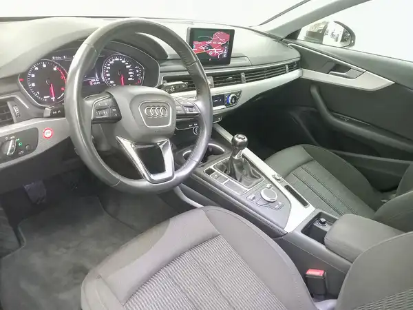 AUDI A4 AVANT (9/21)