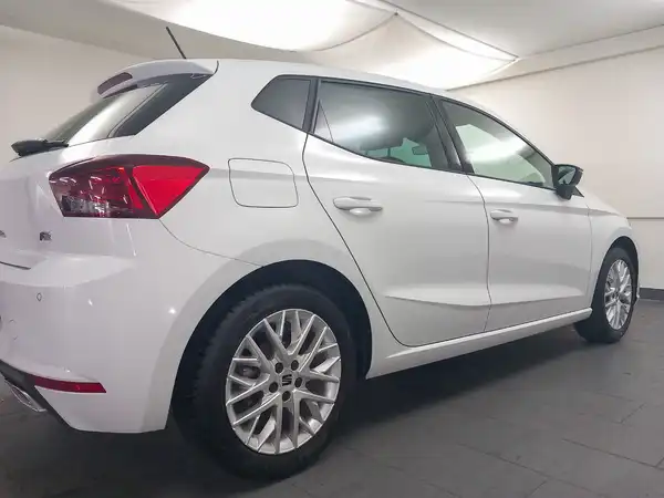 SEAT IBIZA (13/17)