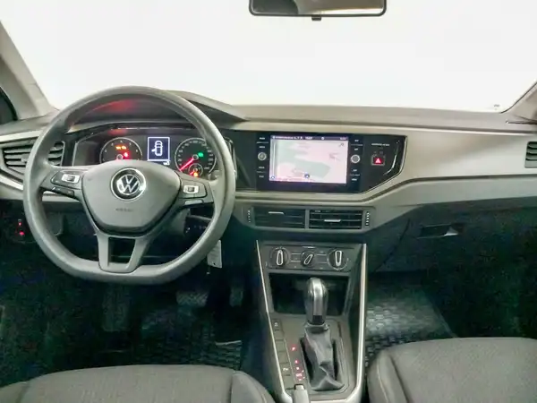 VW POLO (11/16)