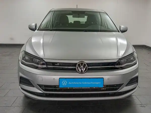 VW POLO (3/16)