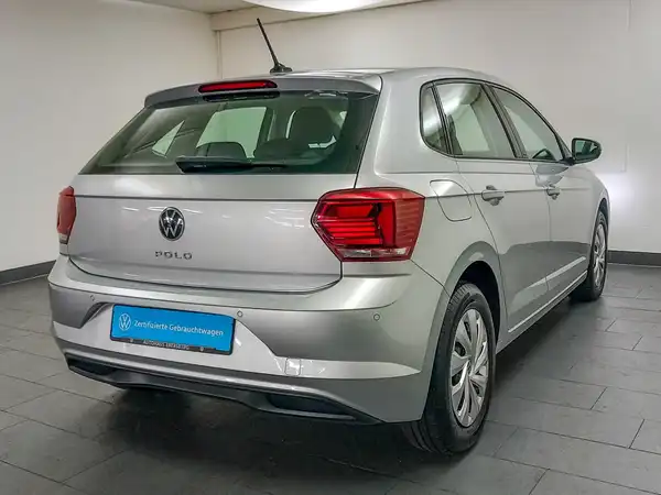 VW POLO (7/16)