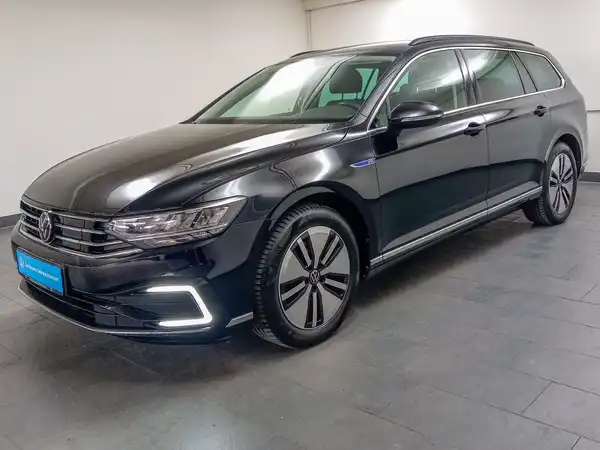 VW PASSAT VARIANT (1/19)