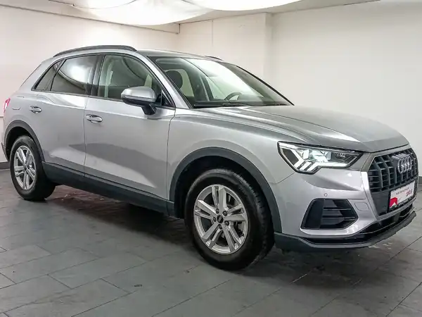 AUDI Q3 (4/15)