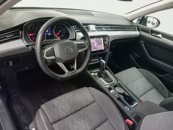 VW PASSAT VARIANT (9/22)