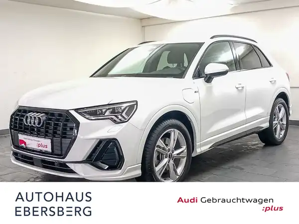 AUDI Q3 (2/17)