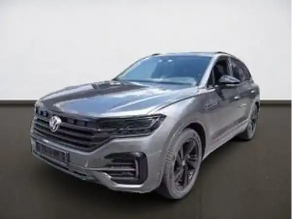 VW TOUAREG (1/4)