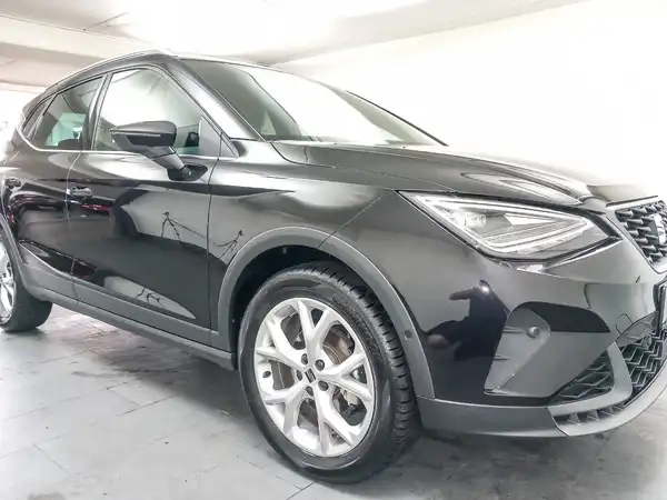 SEAT ARONA (14/17)