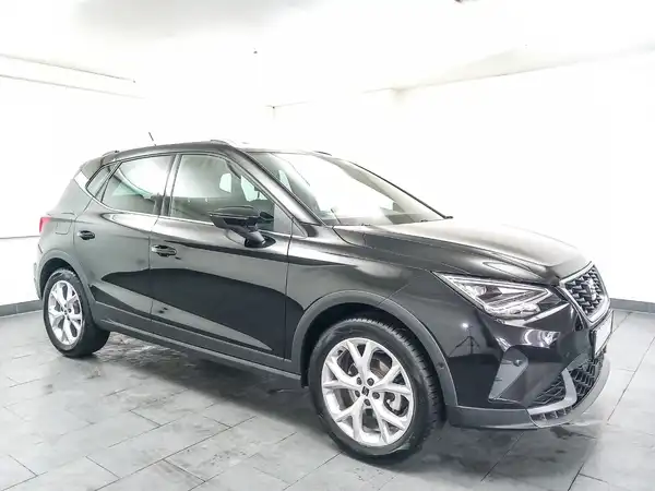 SEAT ARONA (4/17)