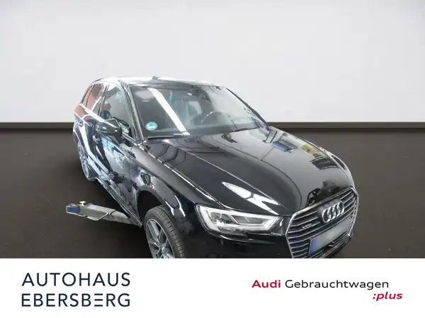 AUDI A3 SPORTBACK (2/4)