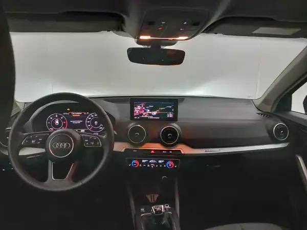 AUDI Q2 (11/16)