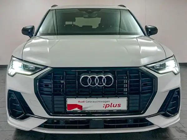 AUDI Q3 (3/19)