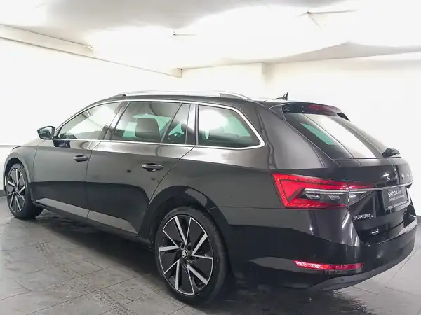 ŠKODA SUPERB (6/18)