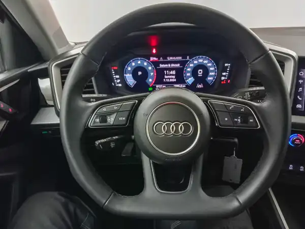 AUDI A1 (11/15)