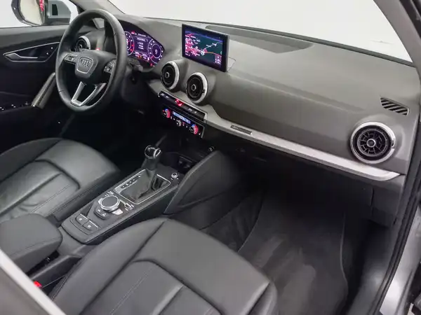 AUDI Q2 (14/15)