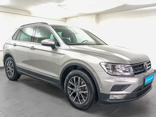 VW TIGUAN (4/17)