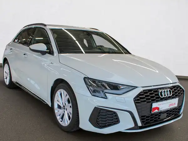 AUDI A3 SPORTBACK (4/17)