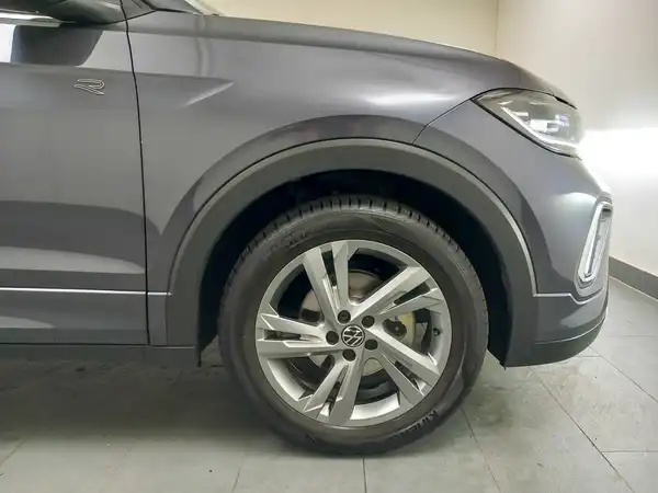 VW T-CROSS (17/23)