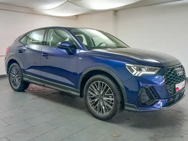 AUDI Q3 SPORTBACK (4/17)