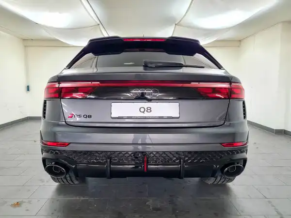 AUDI RS Q8 (6/19)