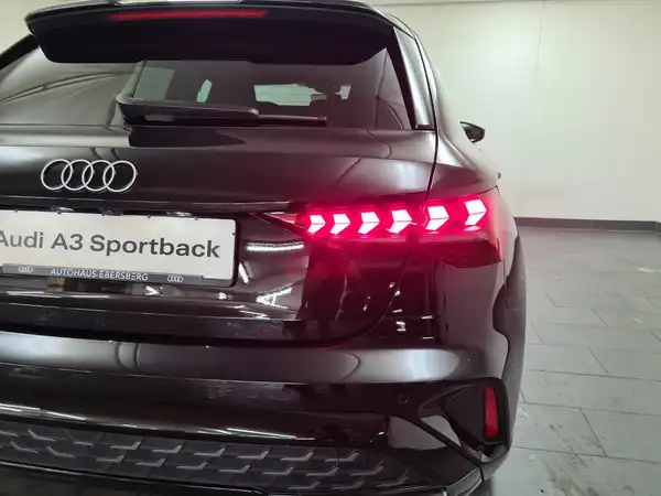 AUDI A3 SPORTBACK (12/17)