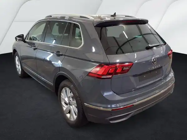 VW TIGUAN (3/8)