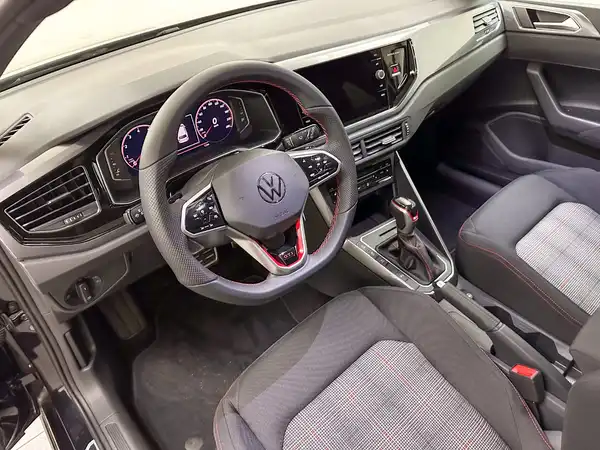 VW POLO GTI (18/18)